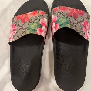 Gucci slides 100 percent authentic